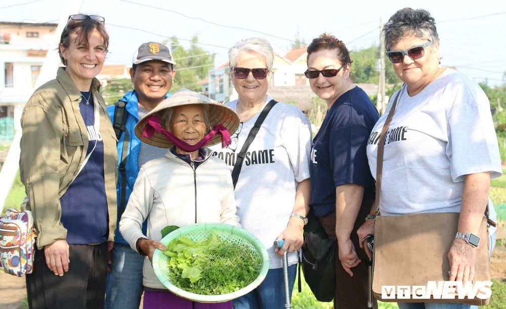 11-rau-Tra-Que (73) 11