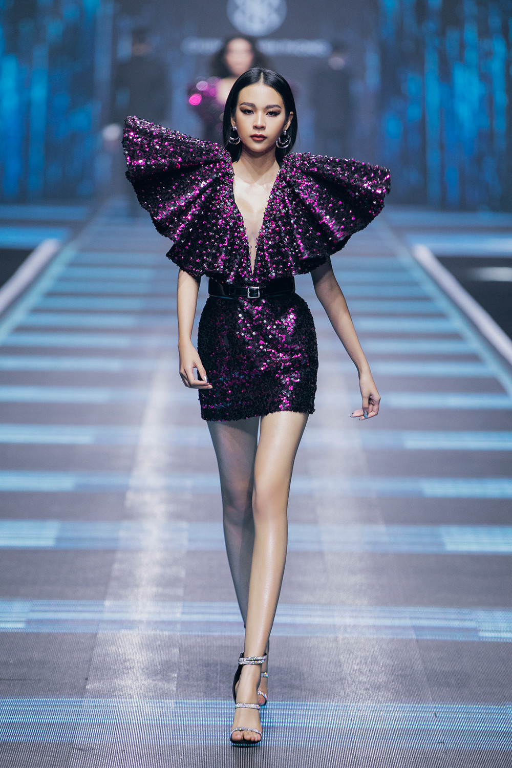 showchungthanhphong (15) 14