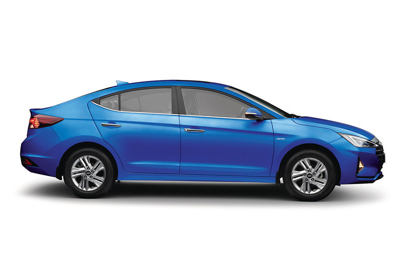 Hyundai-Elantra-2019-3 3