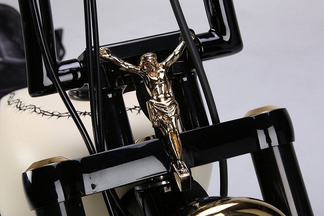 2019-you-can-own-the-pope-bike-2 5