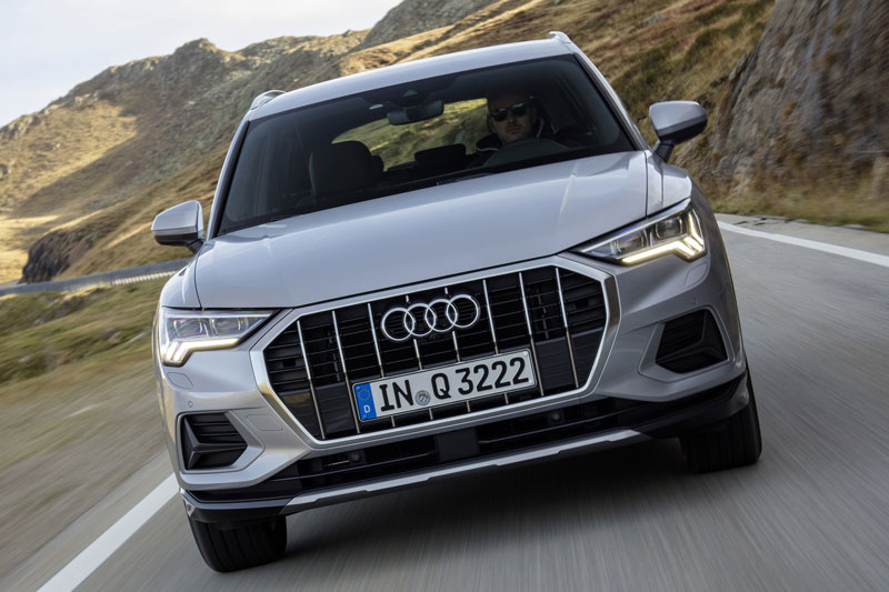 Audi-Q3-2019-1