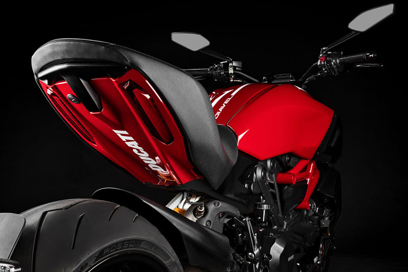 Ducati-Diavel-1260-S-2020-4 3