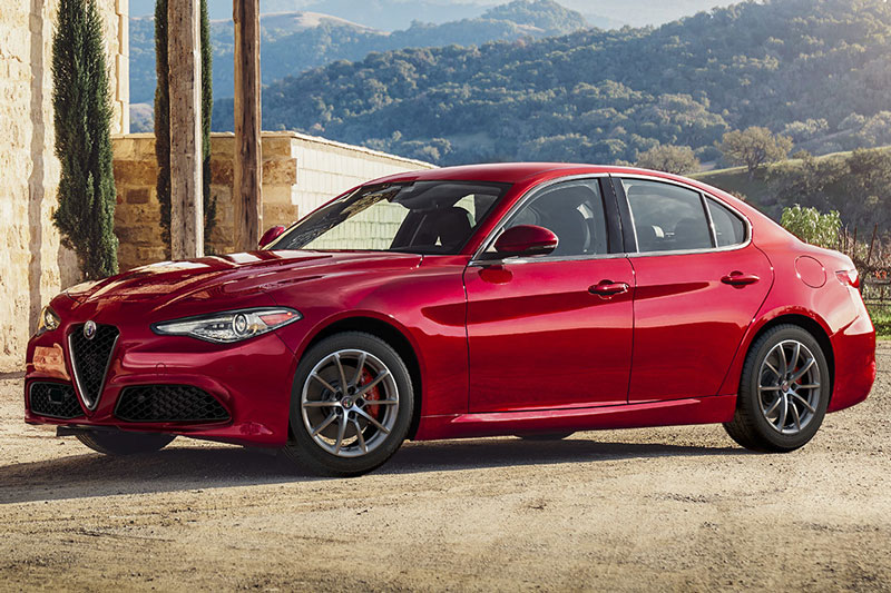 6-2019-alfa-romeo-giulia 5