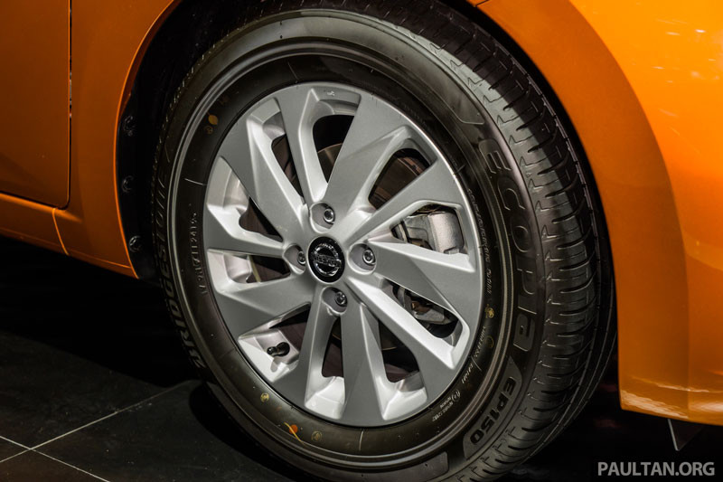 Nissan-Almera-2020-3 3