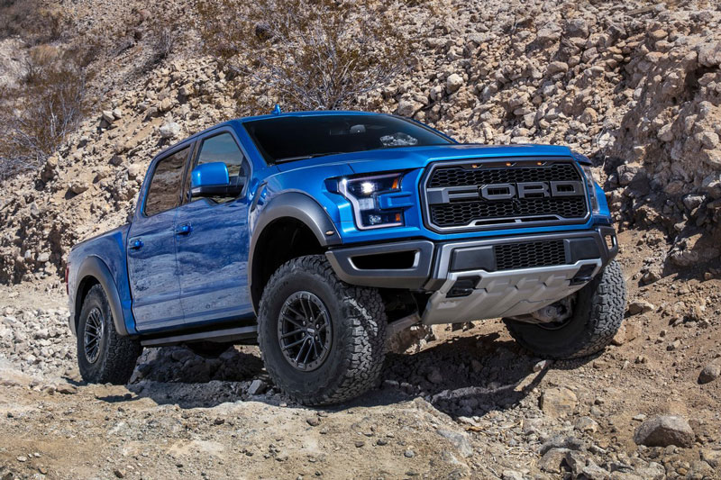 2-Ford-F-150_Raptor-2019