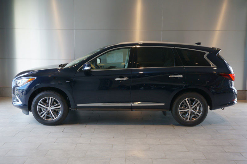 10-Infiniti-QX60 9