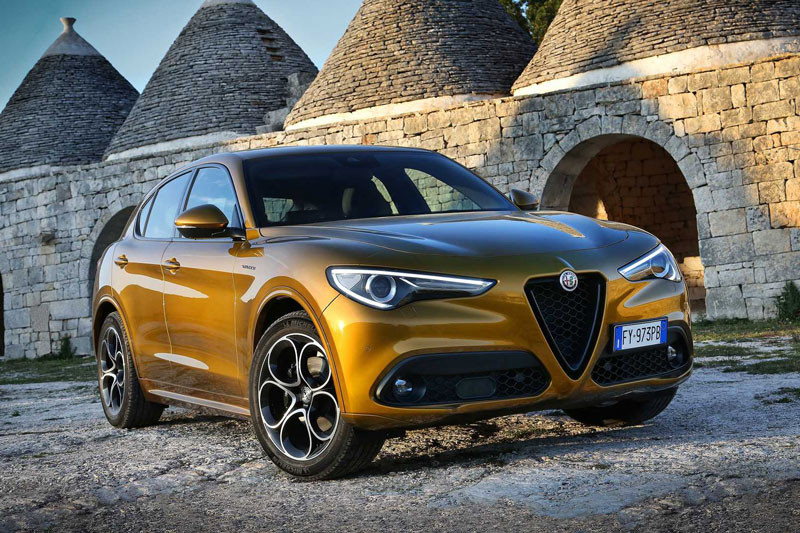 8-2020-alfa-romeo-stelvio 7