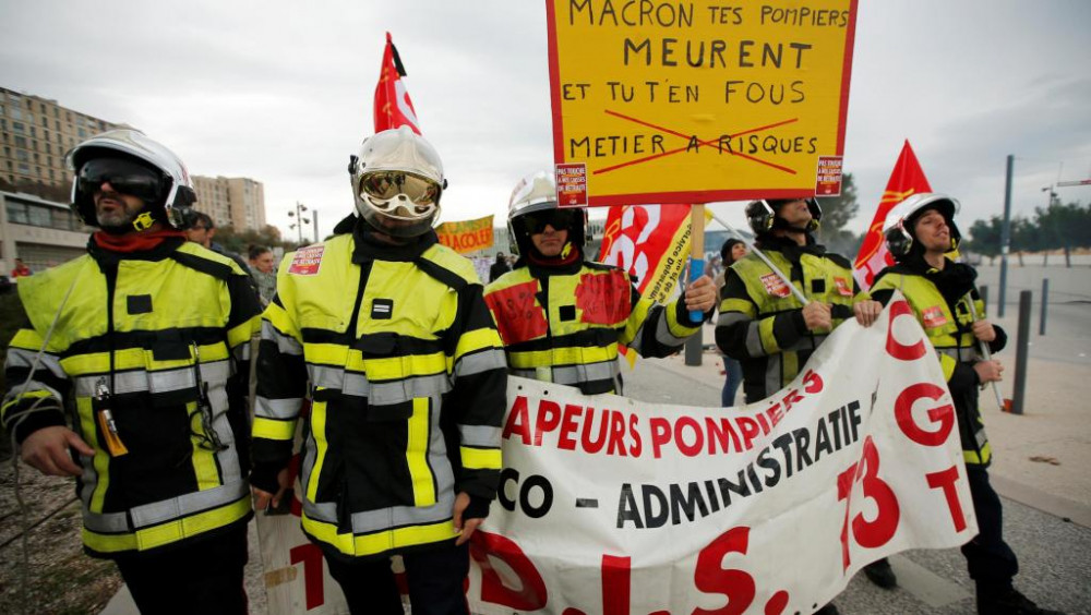 2019-12-05t115354z_719378461_rc2zod9ccu05_rtrmadp_3_france-protests-pensions