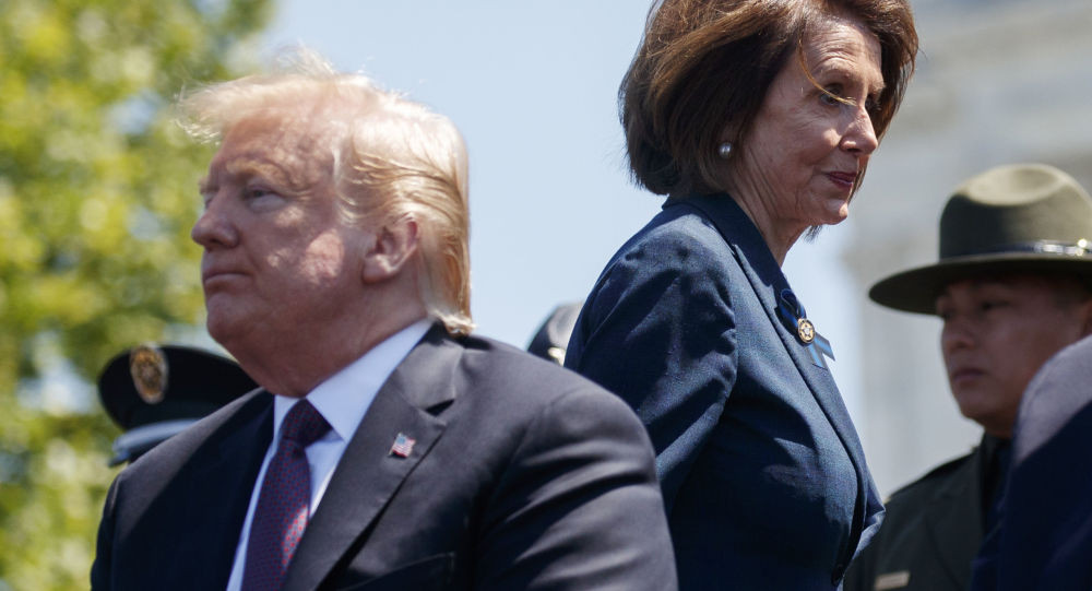 Tổng thống Trump từng thúc giục Chủ tịch Hạ viện Pelosi đẩy mạnh luận tội - 1