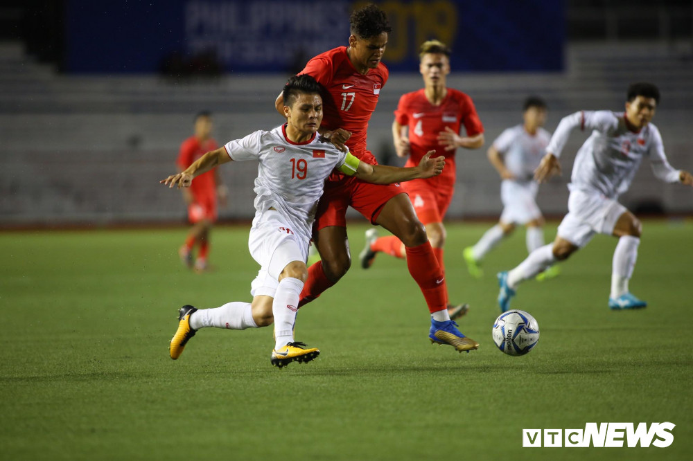 u22vietnam-quanghai-01 4