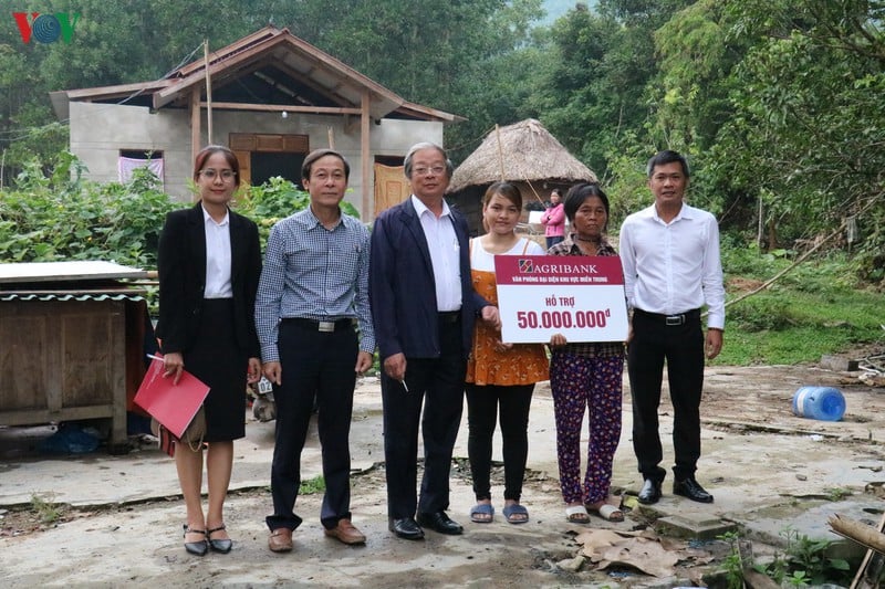 vov_trao_qua_1__pfbz