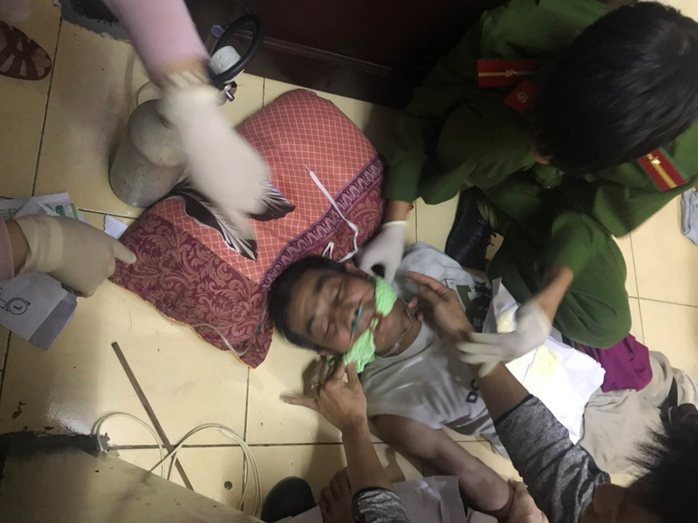 nguoi dan ong ngao da treo co, can luoi tu tu