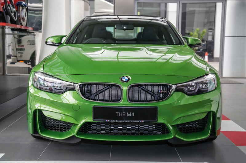  BMW M4 Coupe Caballos de fuerza, precio más de mil millones