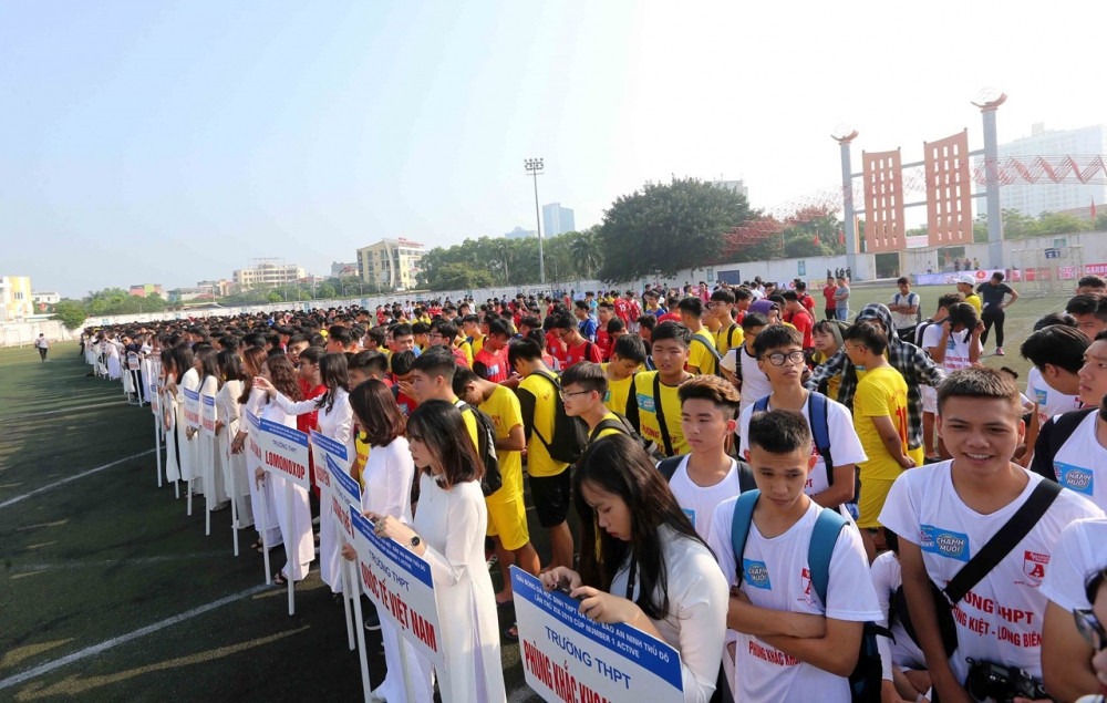 giai bong da hoc sinh