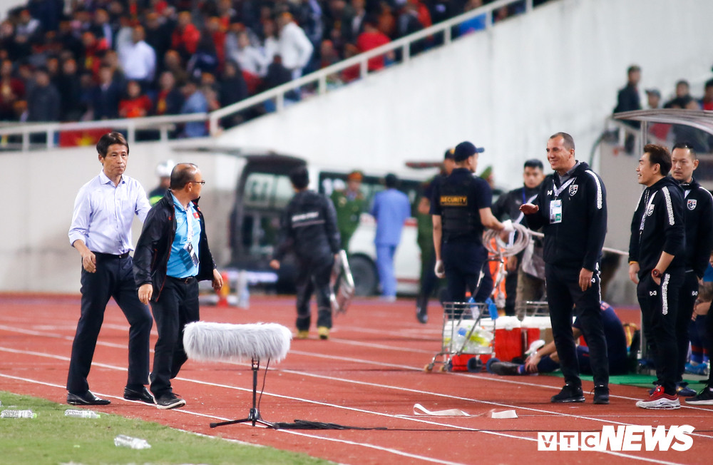 Park Hang Seo Viet Nam vs Thai Lan-25 13