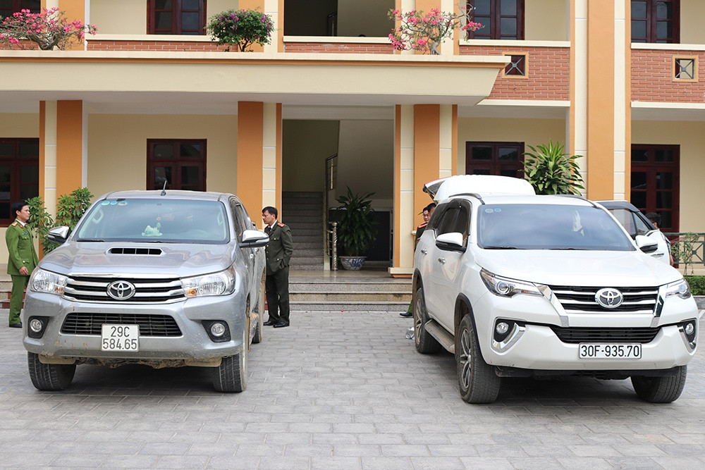 hai-chiec-xe-tang-vat-vu-an-1574947356-width1000height667