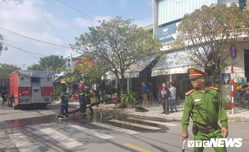 Anh-chay-xuong-go 2 6