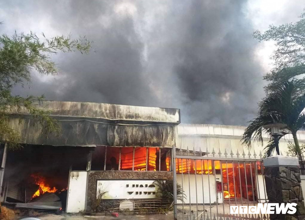 Anh-chay-xuong-go 5 4