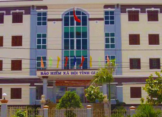 khai_tu_do_nhan_vien_y_te_opgg