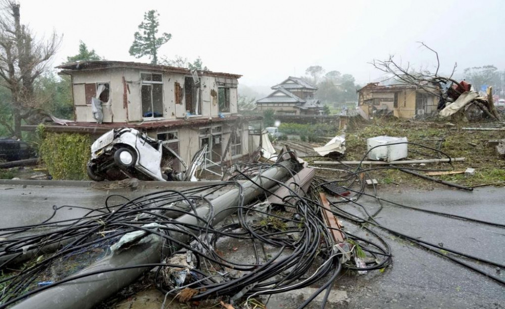 sieu bao nhat ban-7 6