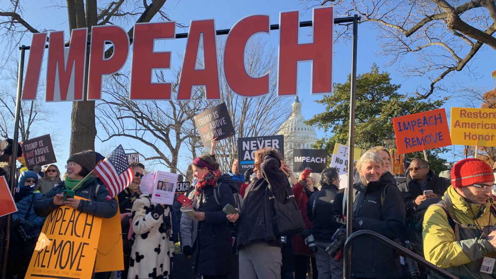 Ảnh: Nước Mỹ và cuộc bỏ phiếu luận tội Tổng thống trước nửa đêm - 4