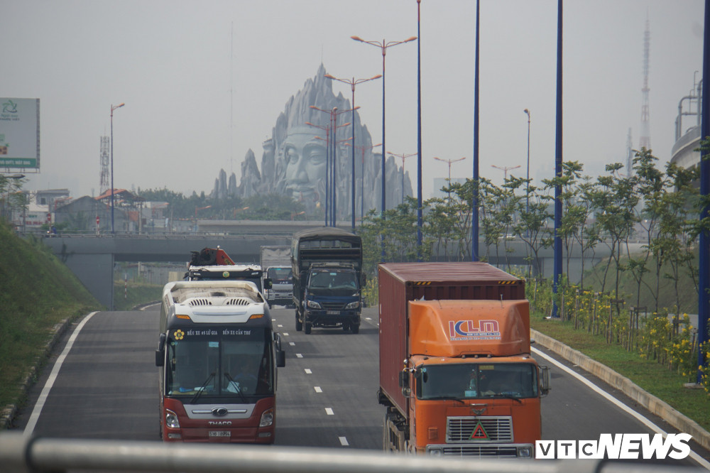 74452425_1322546467924335_2395977111283171328_n