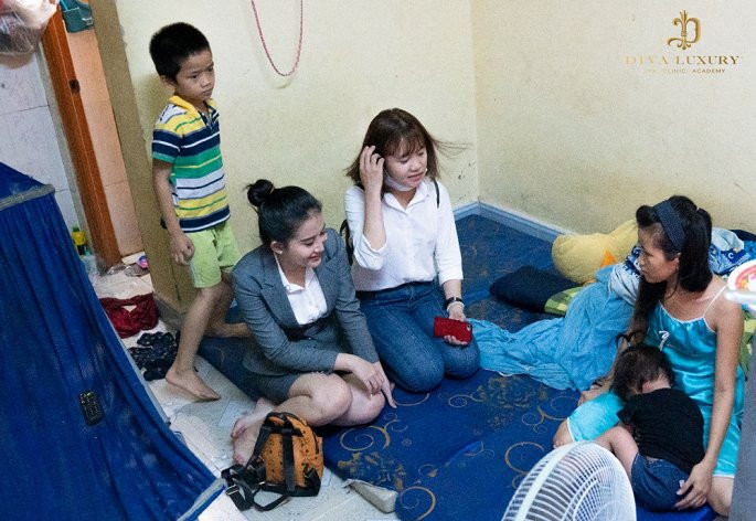 Vien tham my Diva tham hoi va tang qua cho gia dinh co hoan canh dac biet tai Dong Nai hinh anh 4