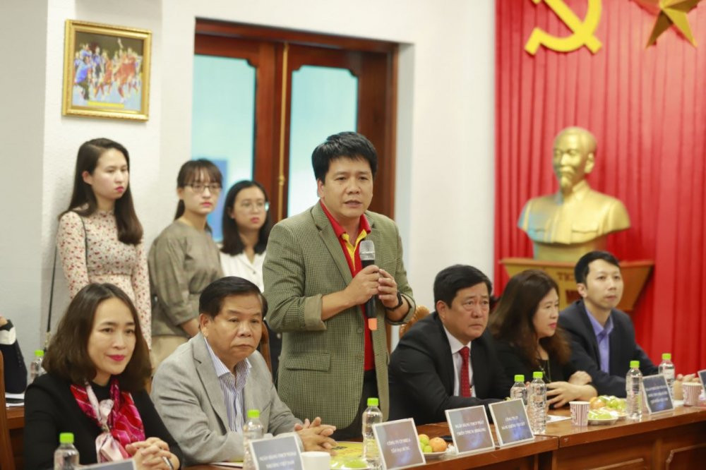 Dai dien Vietjet tai su kien 3