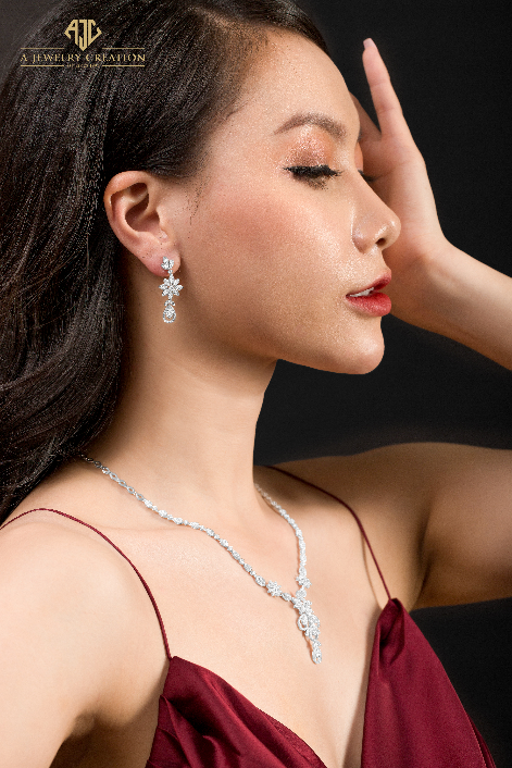 Bí quyết chọn trang sức mùa lễ hội của MC Minh Hà - 5