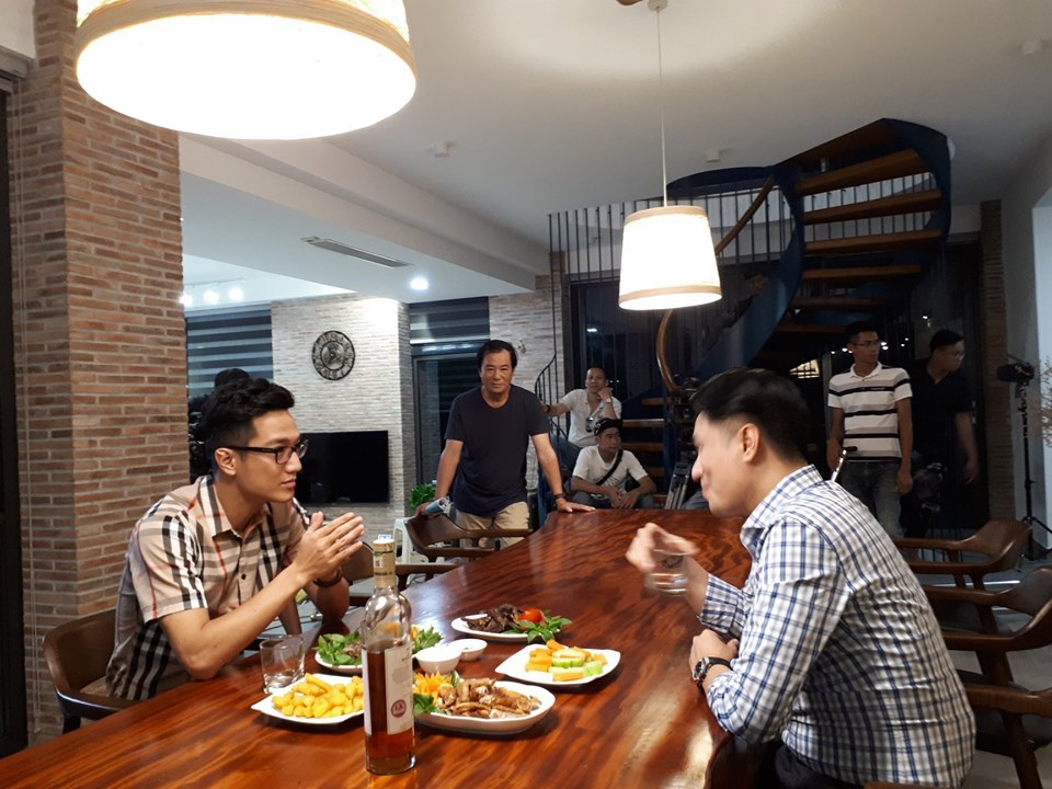 Đạo diễn Khải Hưng nói gì khi Việt Anh công khai xin lỗi?
