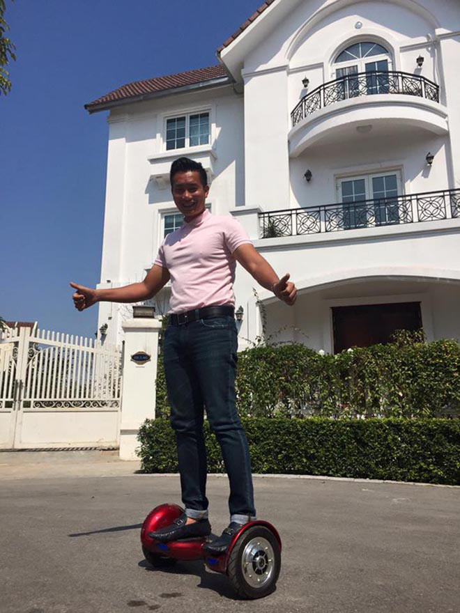 Cuộc sống giàu có, thích nịnh vợ của người đàn ông quyền lực VTV6 - Ảnh 3.