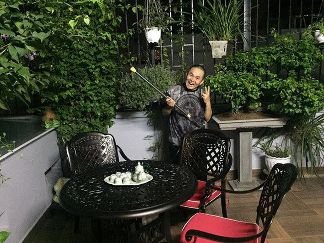 Cận cảnh căn nhà vài chục tỷ của danh hài Xuân Hinh trên con phố đắt đỏ của Hà Nội - Ảnh 10.