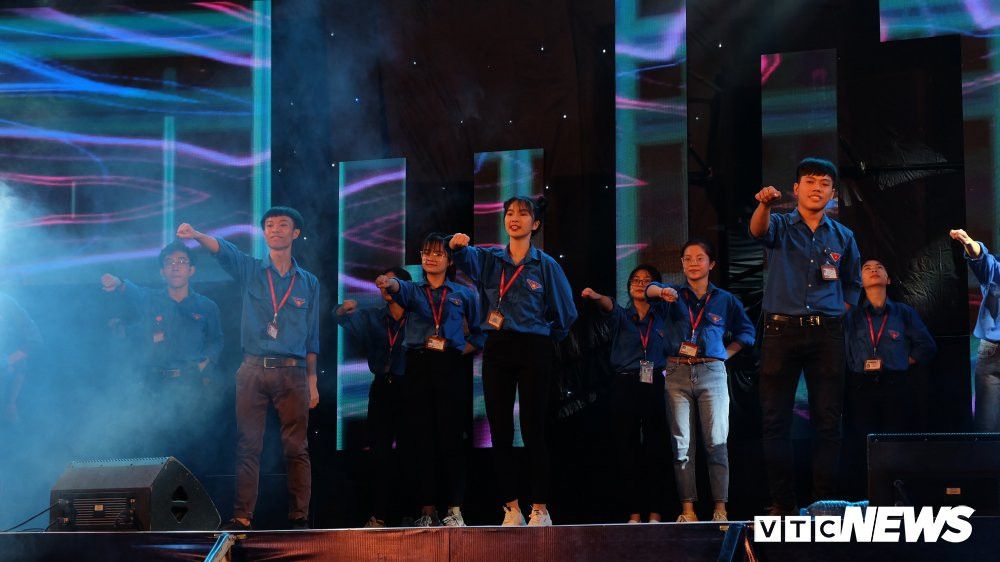 truc-nhan-dai-hoc-y-hanoi-1