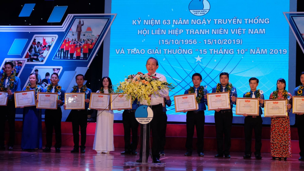 73036725_2465728000417453_8970764437283667968_n (1) 3