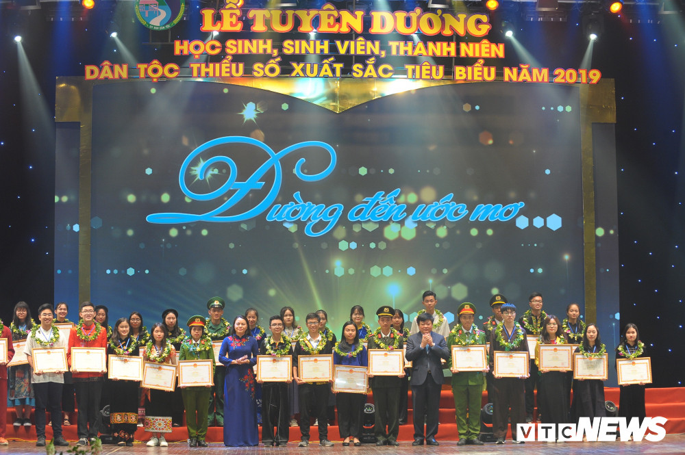 77147671_2632011443693061_2656053869435420672_n