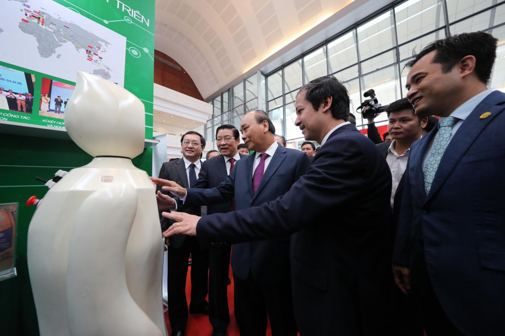 VNU_60 nam thanh lap Bo KHCN13