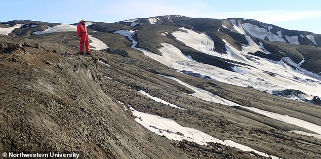 22206098-7789653-image-a-55_1576251107803 4