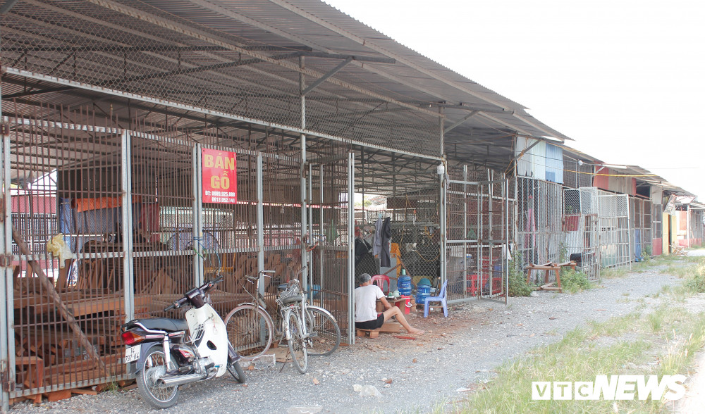 11 Cho go Dong Ky vang bong nguoi mua ban 9