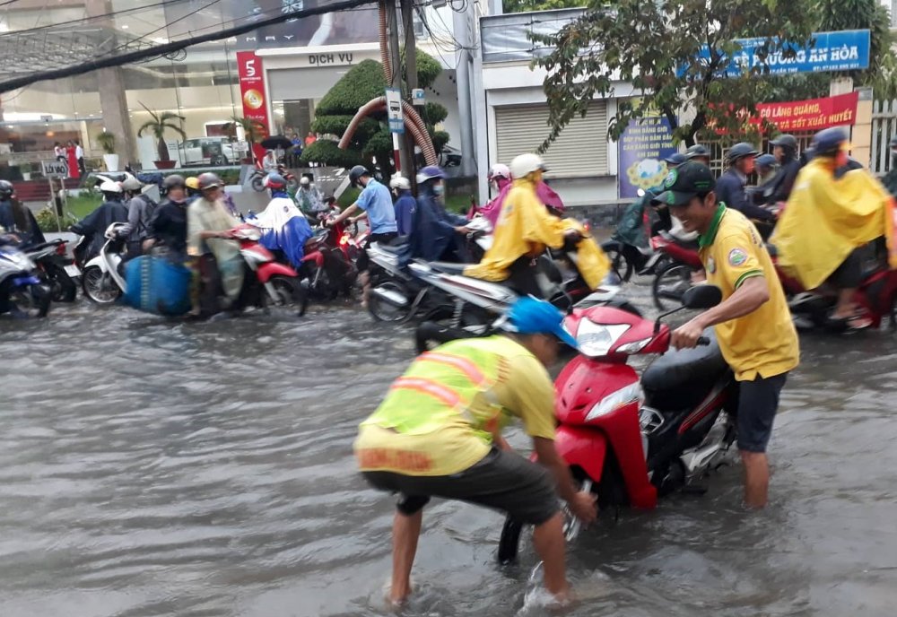 nhieu-tuyen-duong-o-can-tho-bien-thanh-song-04 8