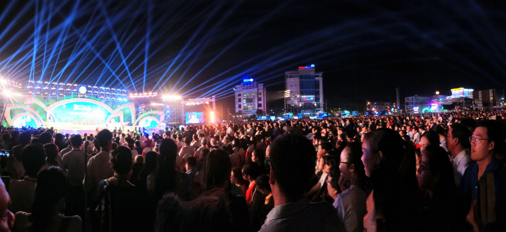 hang-chuc-ngan-nguoi-05 4