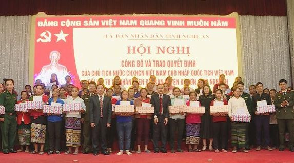 trao-quoc-tich-viet-nam