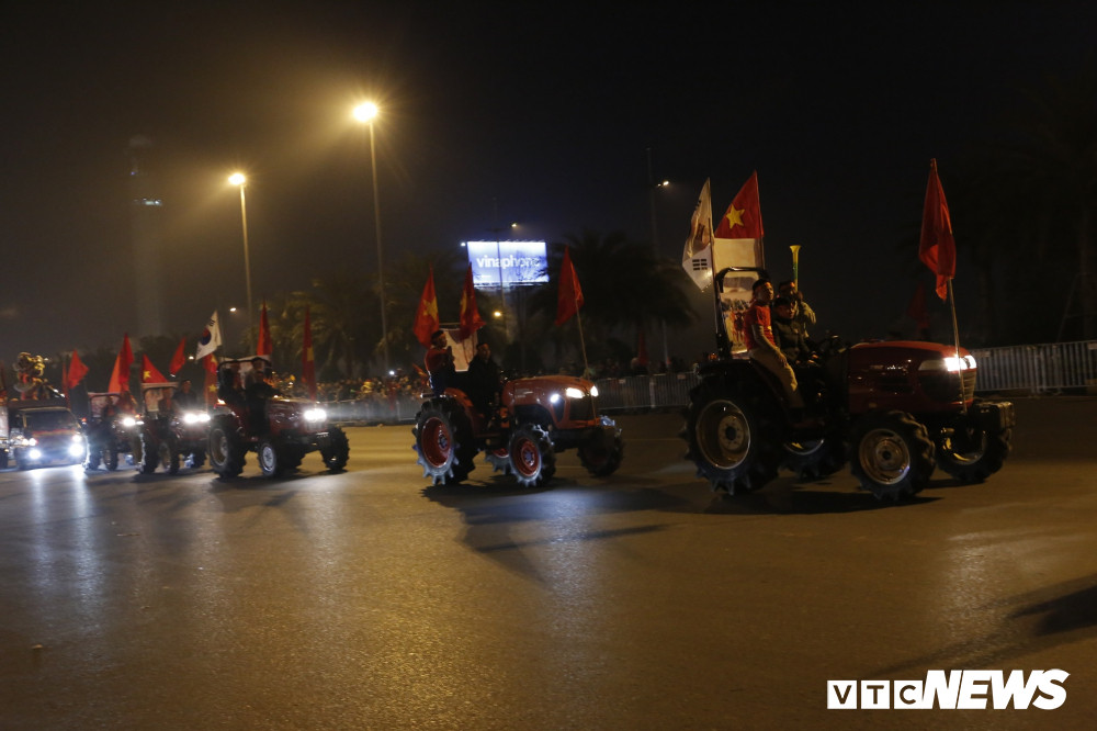 8d4d9cd415e8ecb6b5f9 33