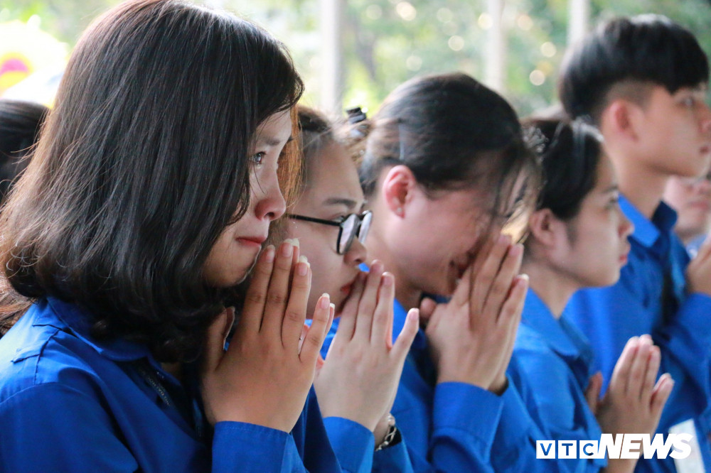 864f08bf729494cacd85 6