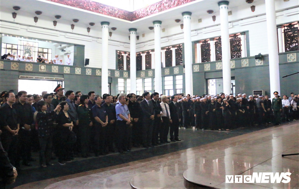 ded0ed2399087f562619 12