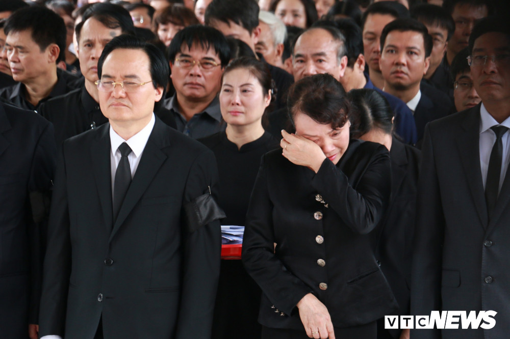 ea507eba5f92b9cce083 14