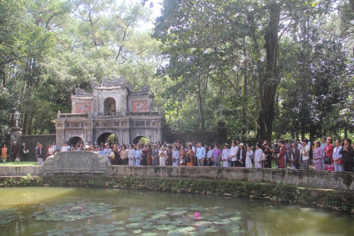thien su 2