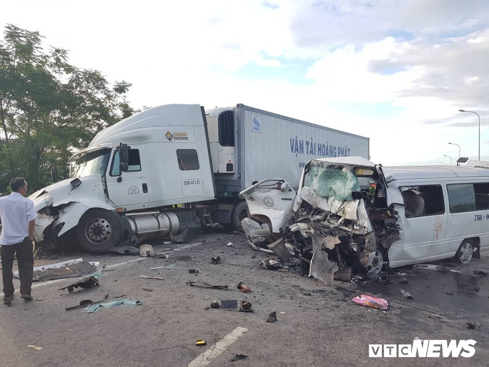 38057338_2161259567496786_5627743468114673664_n-20121010