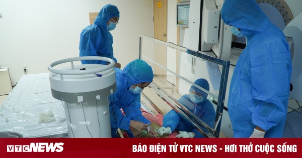 Lần đầu tiên Việt Nam điều trị thành công bệnh ung thư hạch bằng 2 kỹ thuật cao