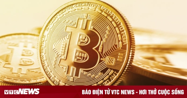 Giá Bitcoin hôm nay 26/1: Bitcoin trượt dốc