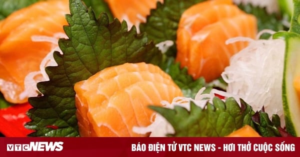 Loại rau thơm giá rẻ ở chợ Việt, được người Nhật coi trọng